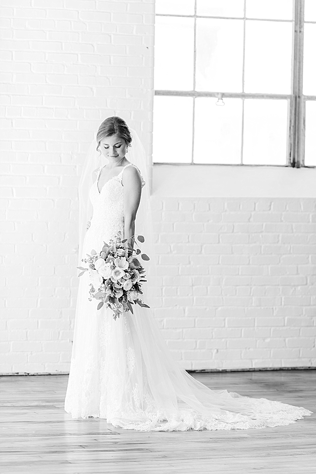 Southern Bleachery | Wedding Photographer Kendra Martin Photography | Greenville, SC | Bella Blooms